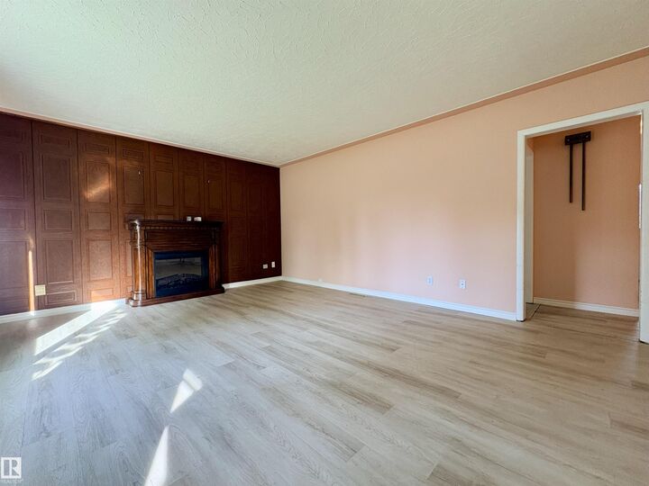 Property Photo:  3834 110 Avenue NW  AB T5W 0H7 