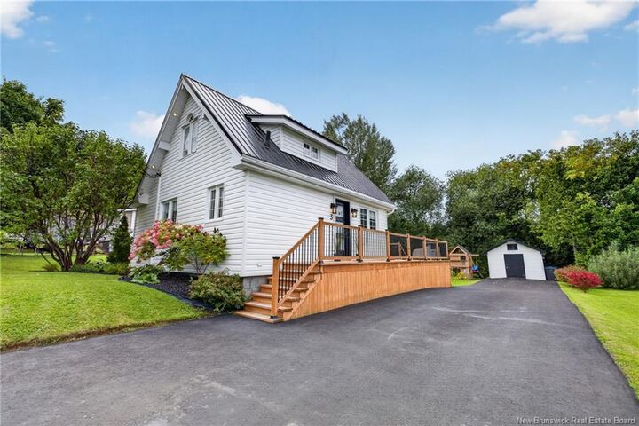 Property Photo:  3 Macbeath Court  NB E3N 4P6 