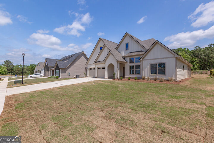 Property Photo: 308 Hammerstone Court GA 30276