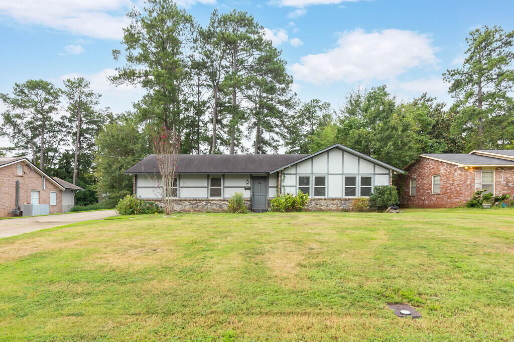 Property Photo: 2110 Coventry Drive GA 31904