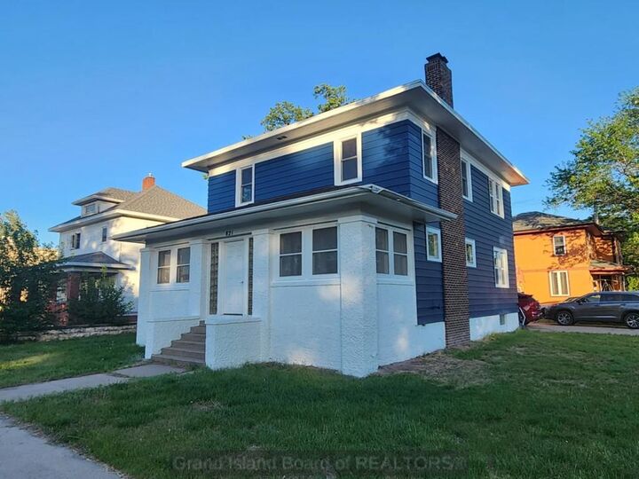 Property Photo:  821 W 1st Street  NE 68801 