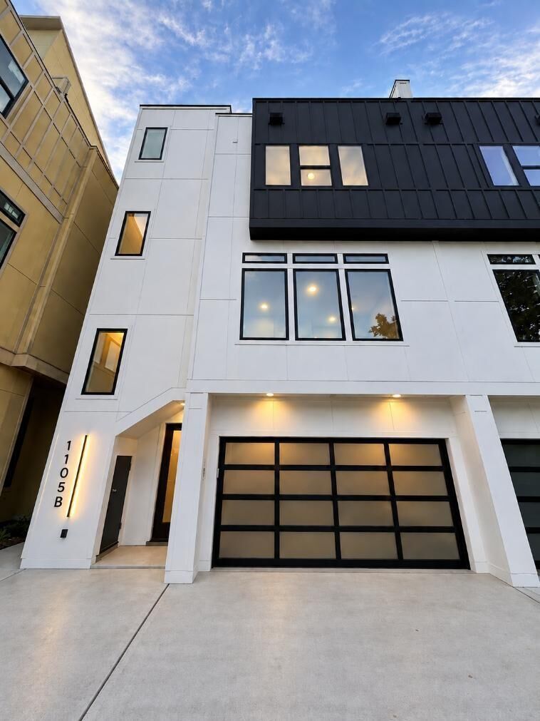 Property Photo: 1105 York Street B TX 77003