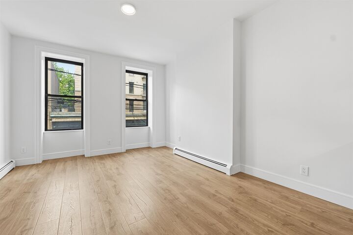 Property Photo:  935 Park Ave 2N  NJ 07030 