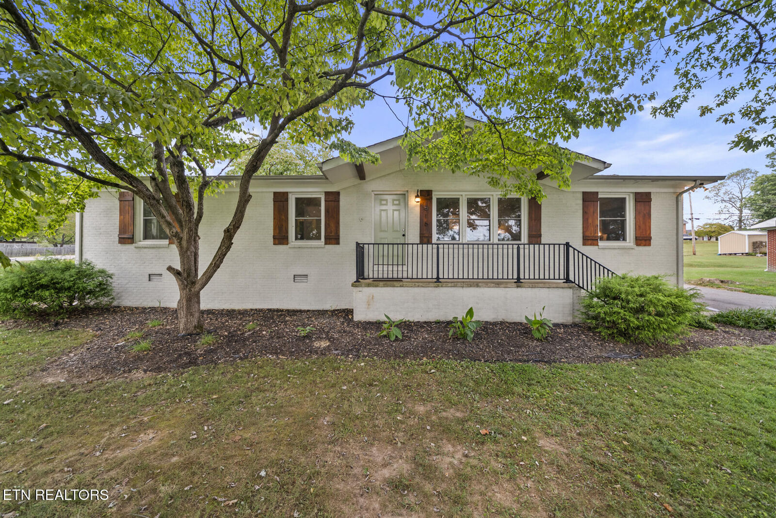Property Photo:  516 Madison Ave  TN 38583 