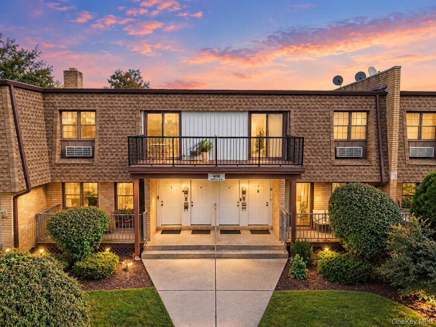 Property Photo:  408 Carpenter Avenue 4  NY 12550 