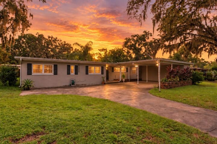 Property Photo:  416 Broxburn Avenue  FL 33617 