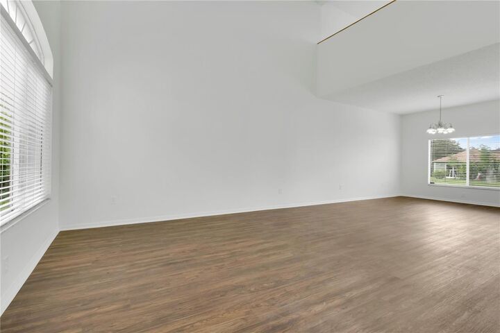 Property Photo:  12613 Longcrest Drive  FL 33579 