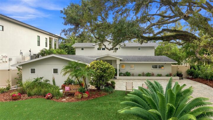 Property Photo:  4722 W Laurel Road  FL 33629 