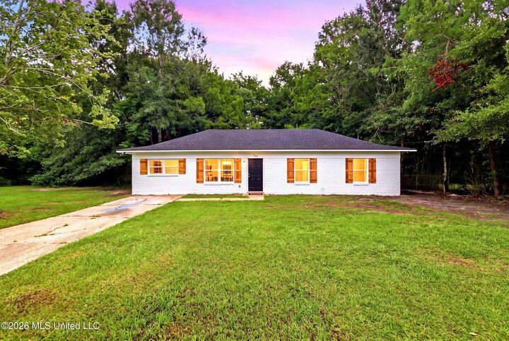 Property Photo:  3307 Johnson Drive  MS 39501 