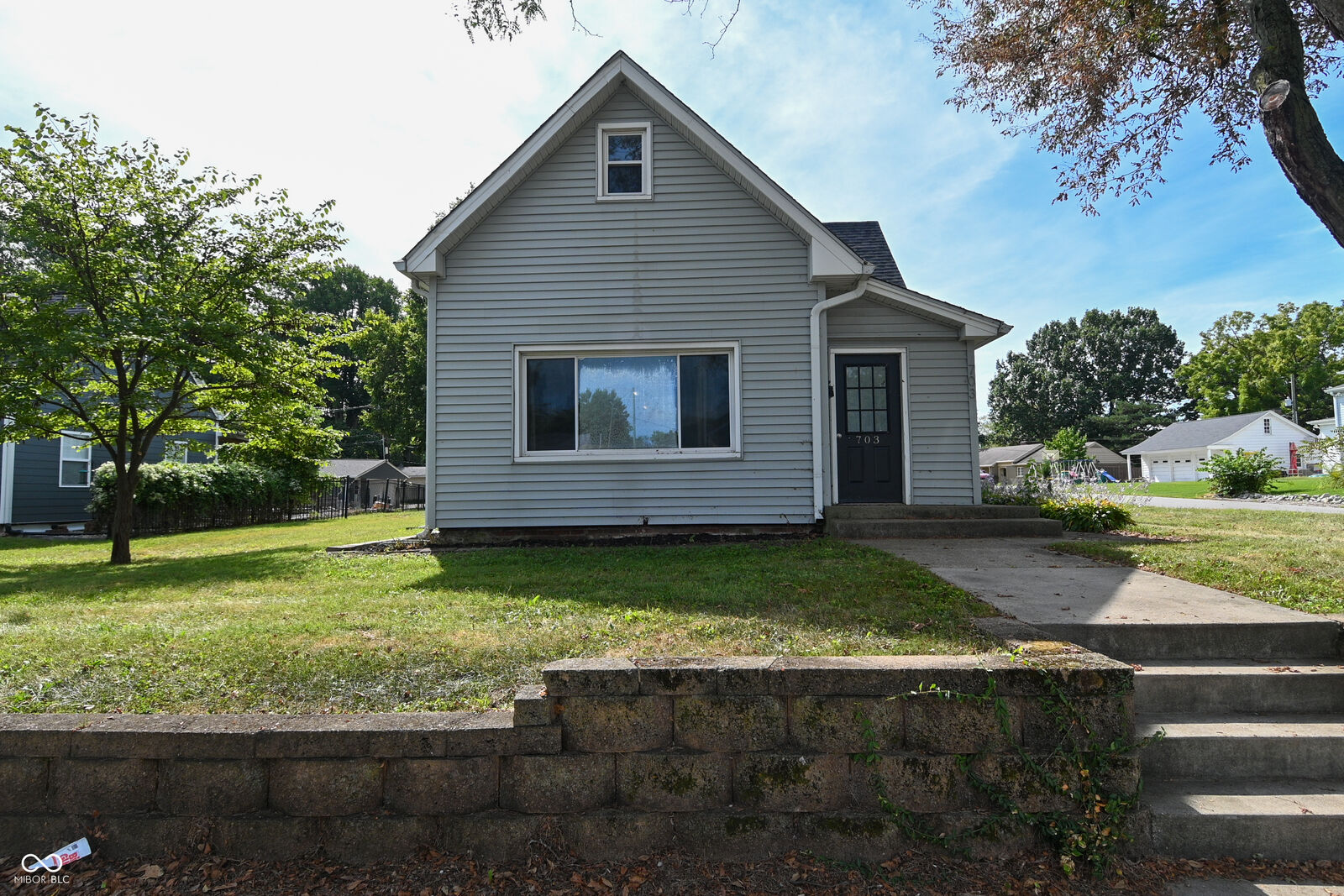 Property Photo: 703 E Main Street IN 46168