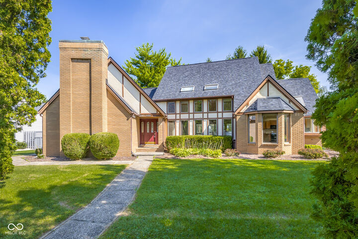 Property Photo:  1058 Junco Drive  IN 47203 