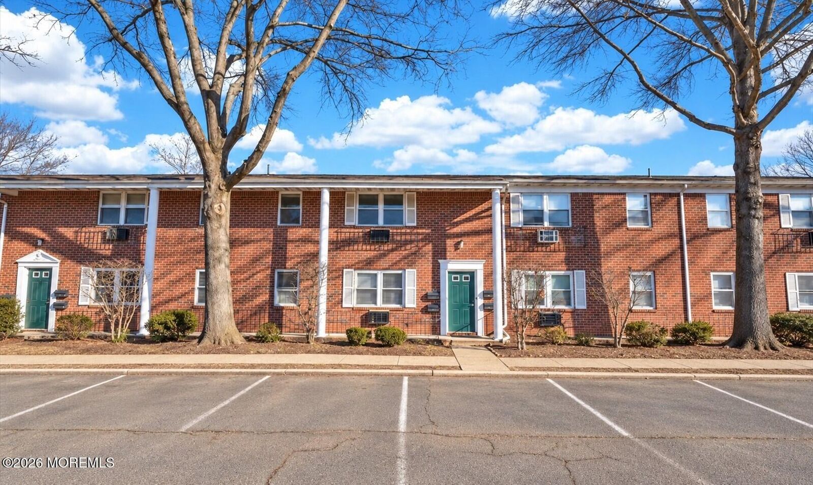 Property Photo:  289 Main Street  NJ 08884 