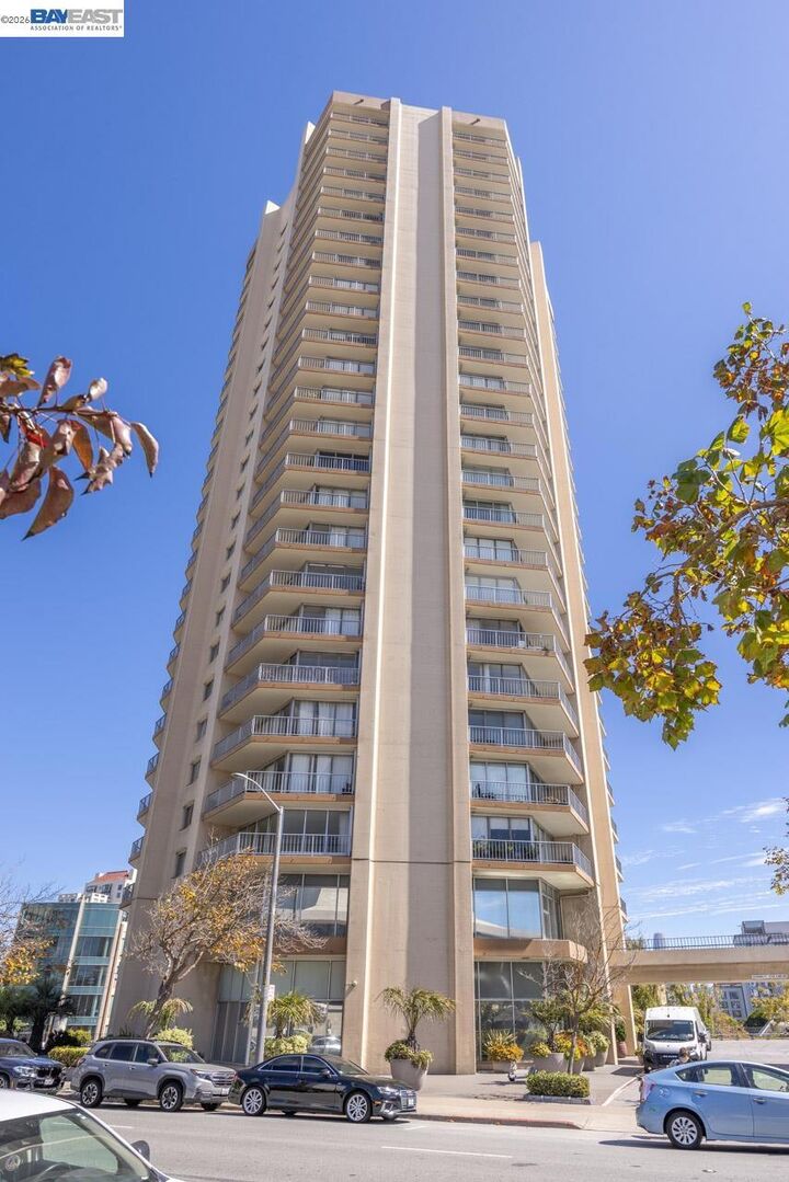 Property Photo:  1200 Gough St 3A  CA 94109 