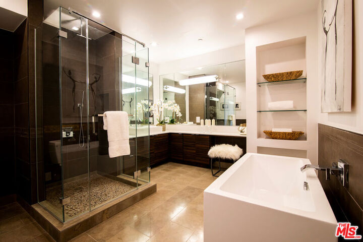 Property Photo:  1015 Figueroa Terrace 22  CA 90012 