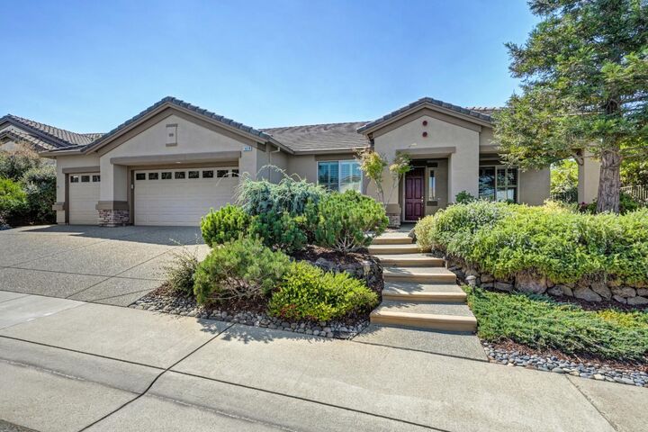 Property Photo:  1839 Fallen Leaf Lane  CA 95648 