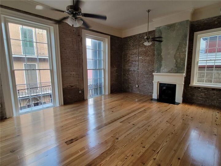 Property Photo:  628 Toulouse Street 2  LA 70130 