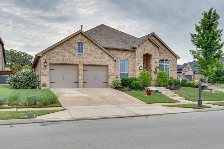 Property Photo:  6200 Savannah Oak Trail  TX 76226 