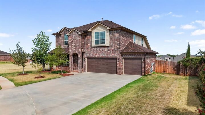 Property Photo:  3504 W Sadie Drive  OK 73099 