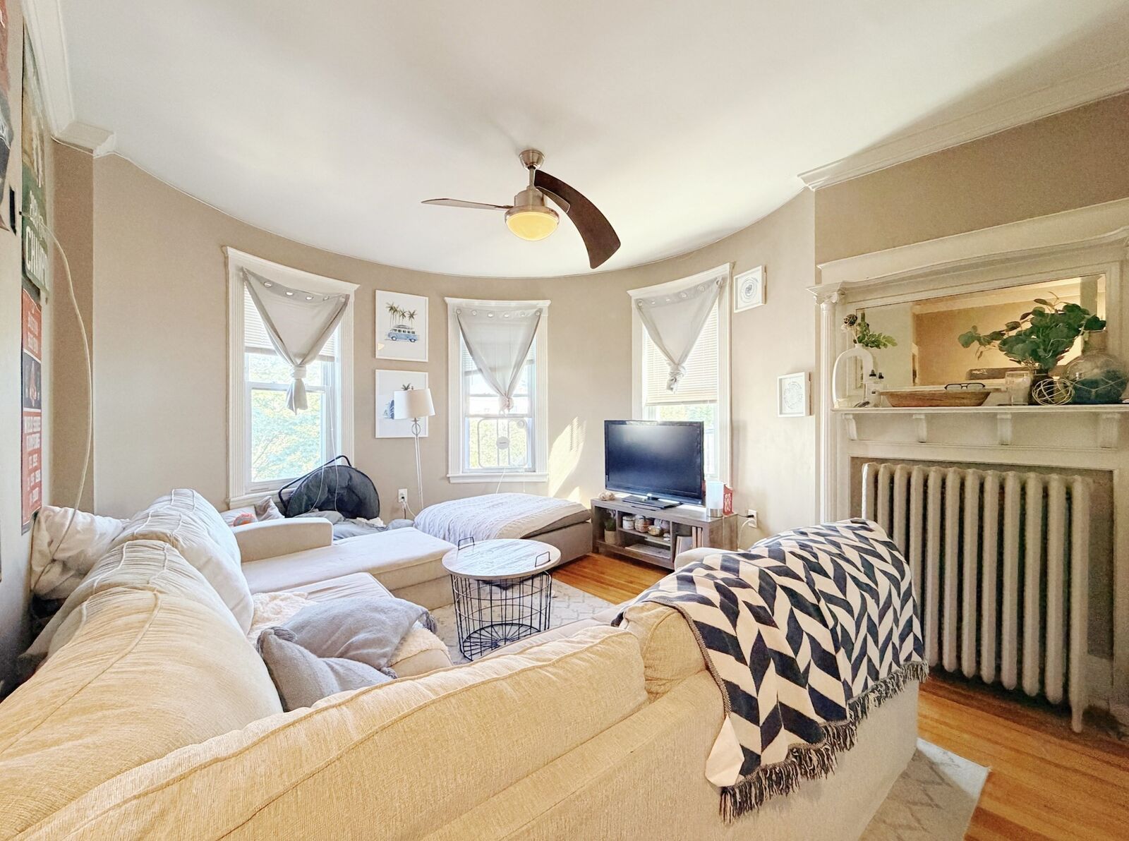 Property Photo:  17 Pleasant St 3  MA 02125 