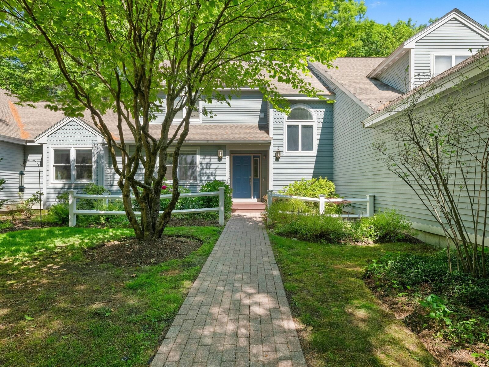 Property Photo:  4 Quail Run 4  MA 01720 