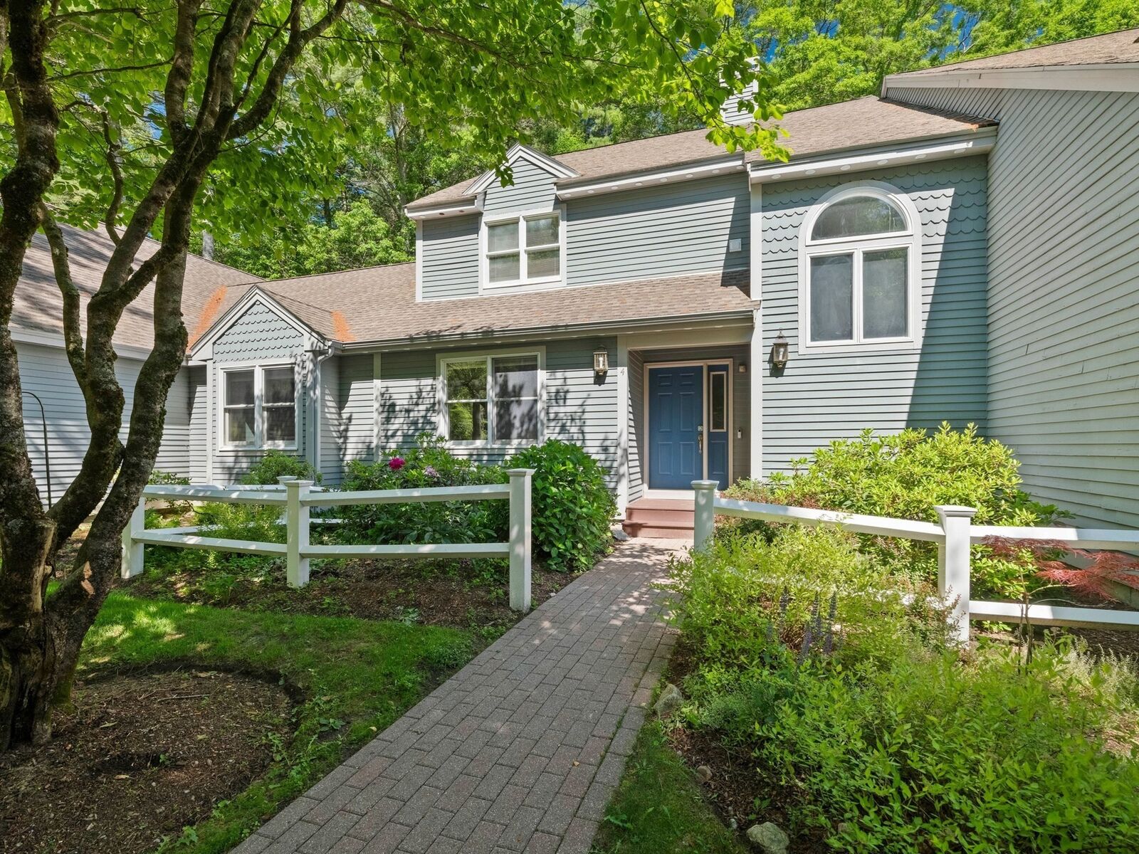 Property Photo:  4 Quail Run 4  MA 01720 