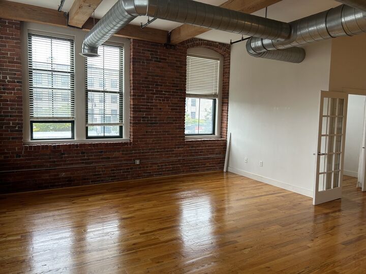 Property Photo:  589 Essex St 202  MA 01901 