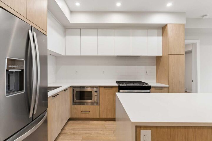 Property Photo:  4160 Norford Avenue NW 507  AB T3B 6L8 