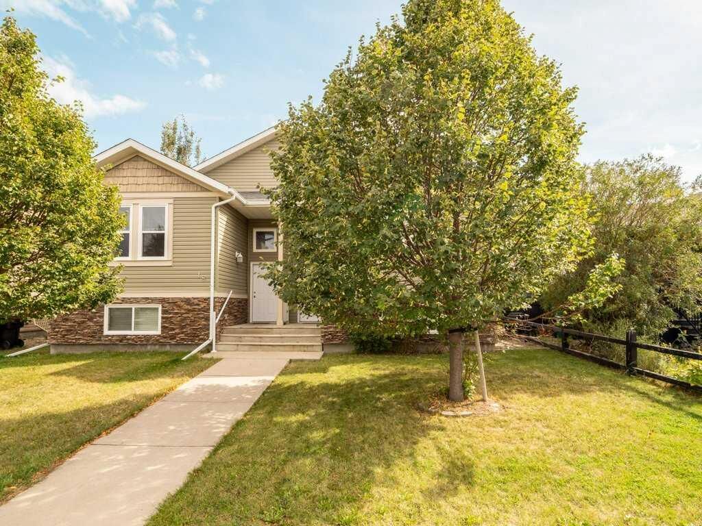 Property Photo:  20 Mt Sundance Road W  AB T1J 0B6 