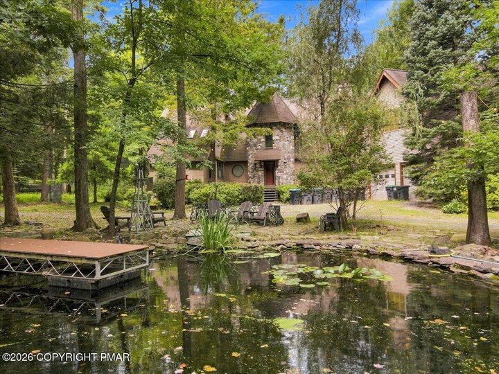 Property Photo:  131 Ski Haven Drive  PA 18326 