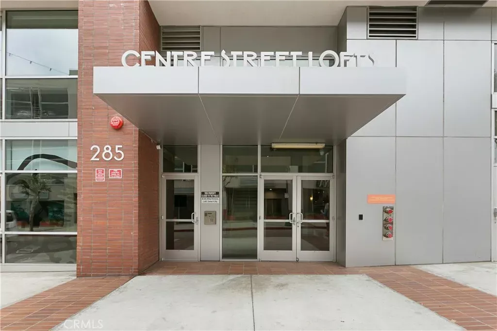 Property Photo: 285 W 6th St 326 CA 90731