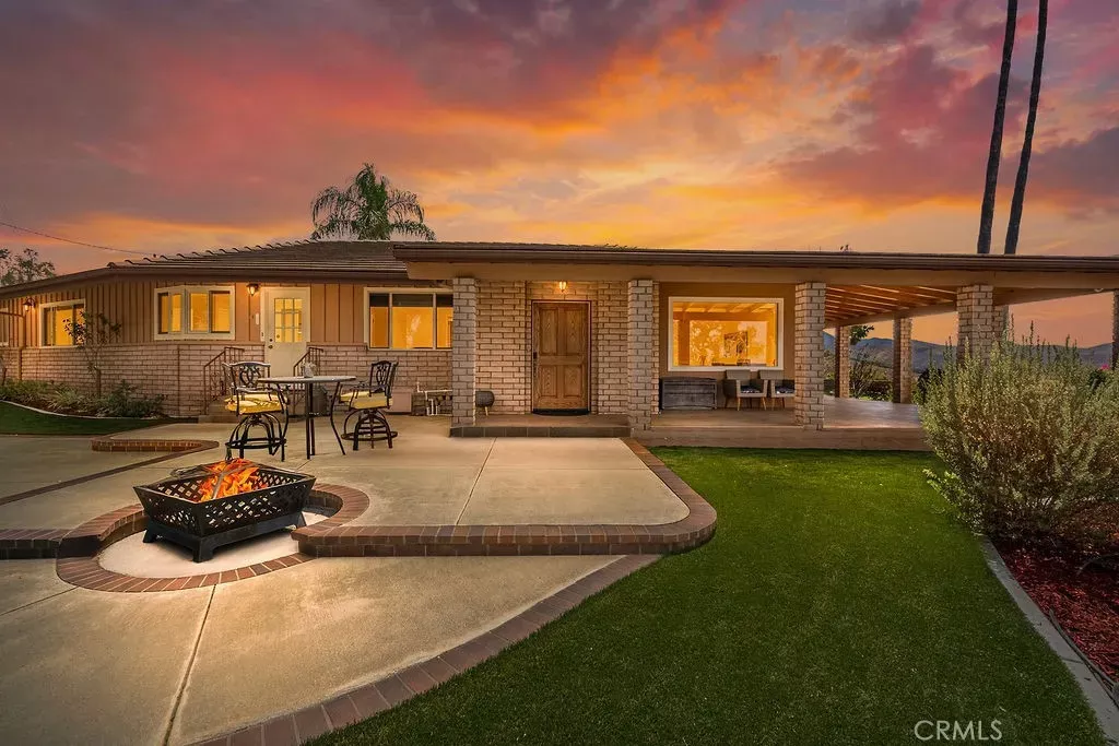 Property Photo: 44420 Mayberry CA 92544