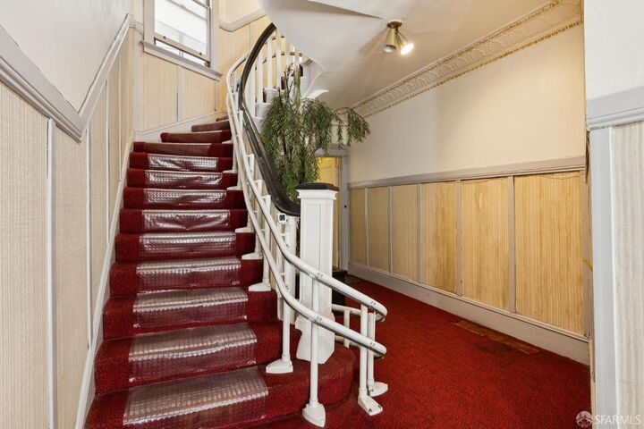 Property Photo: 1017 Hyde Street CA 94109
