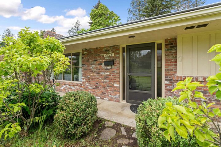 Property Photo:  4218 S Helena St  WA 99203 