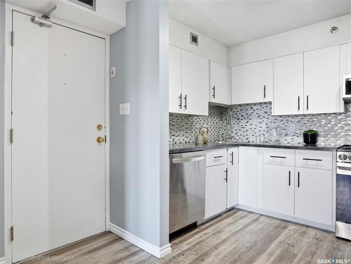 Property Photo:  405 5th Avenue N 503  SK S7K 6Z3 