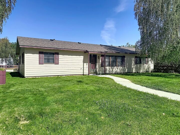Property Photo:  410 W Snider Street  WY 82834 