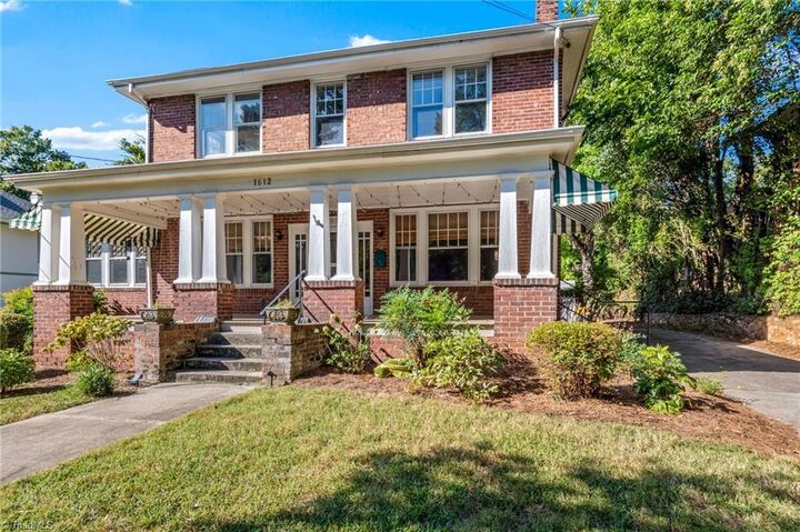 Property Photo: 1612 Lynwood Avenue NC 27104