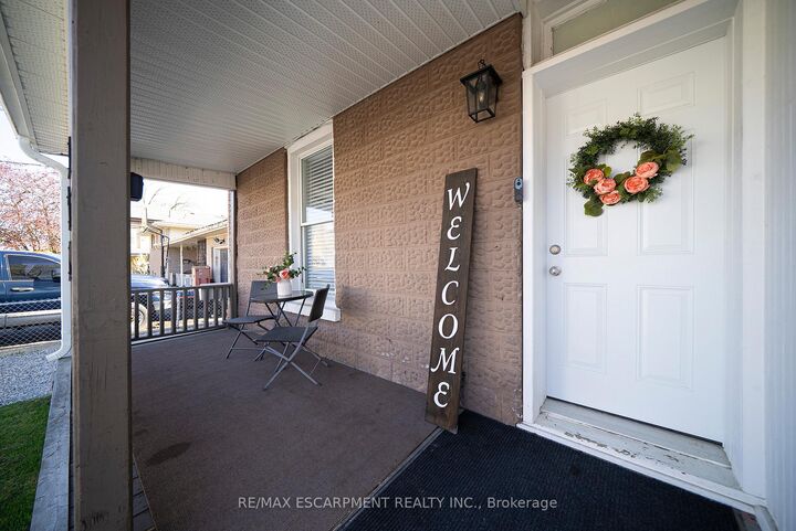 Property Photo:  171 Drummond Street  ON N3S 6A6 