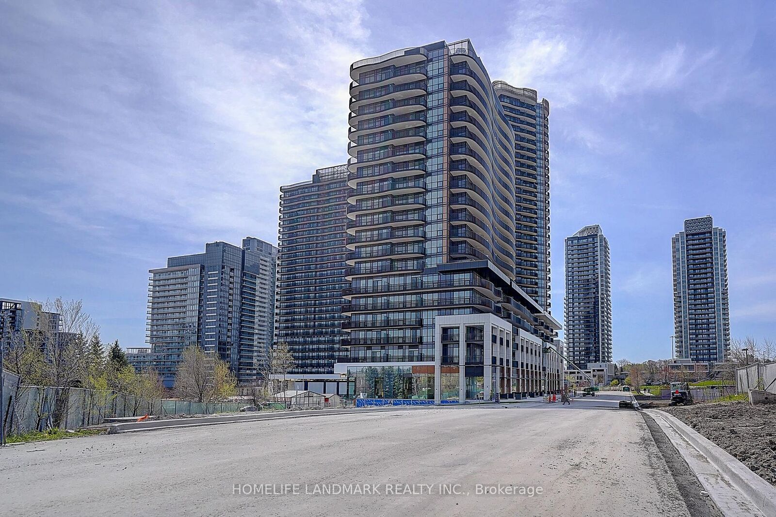 Property Photo:  18 Esther Shiner Boulevard 2611  ON M2K 0J7 