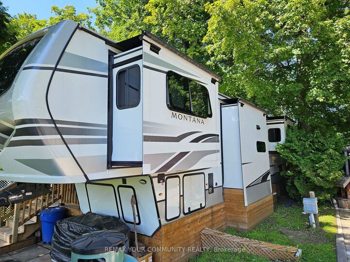 Property Photo:  285 Crydermans Side Road 38  ON L0E 1A0 