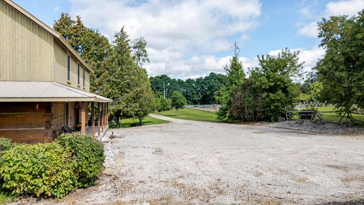 Property Photo: 1545 Rideau Ferry Road ON K7H 3C7