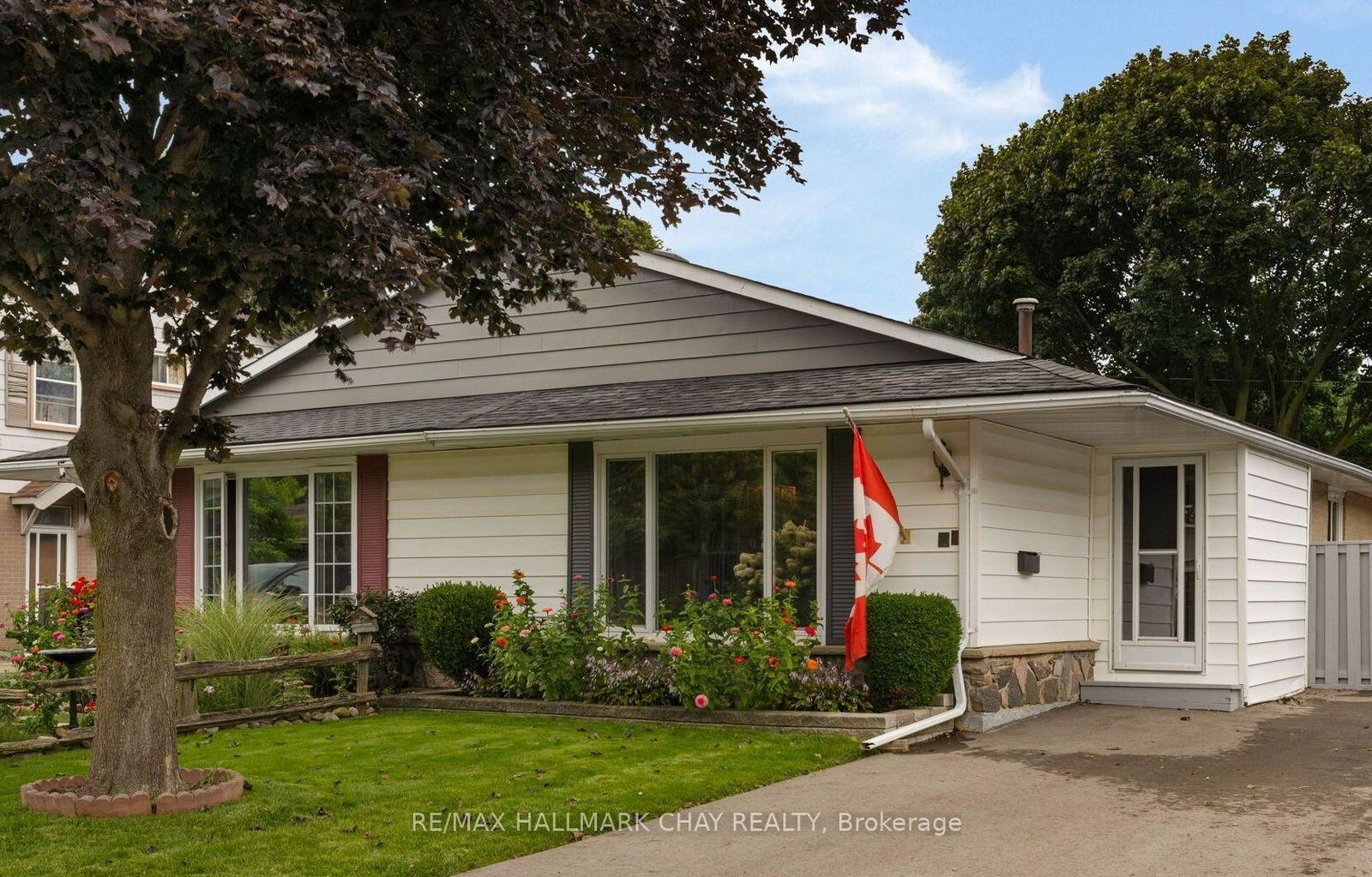 Property Photo:  21 Ontario Street  ON L9W 2T9 