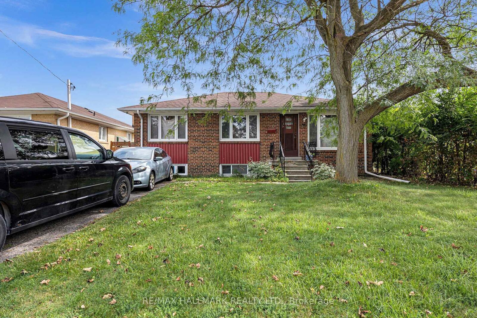Property Photo:  37 Brisco Street Bsmt  ON L6V 1X1 