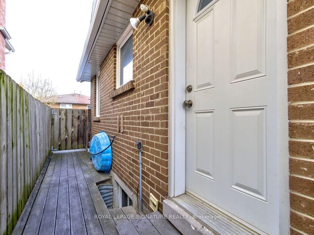 Property Photo:  370 Hansen Road  ON L6V 3P7 
