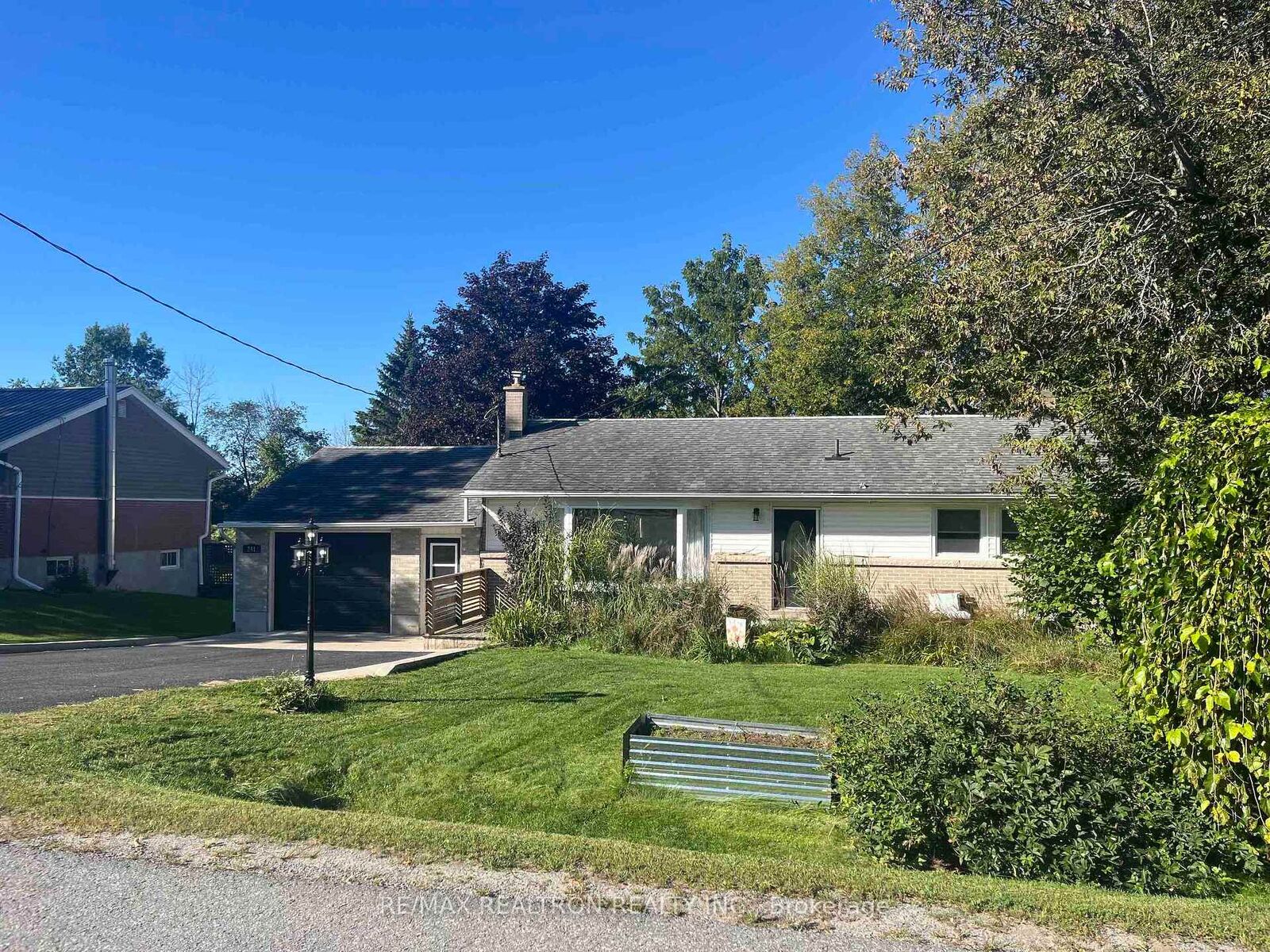 Property Photo:  241 Westbury Avenue Main Floor  ON K0H 1G0 