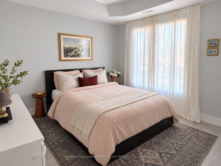 Property Photo:  182 Prince Street 2  ON L1G 4E6 