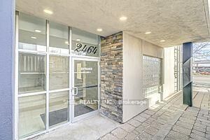 Property Photo:  2464 Weston Road W 321  ON M9N 2A2 