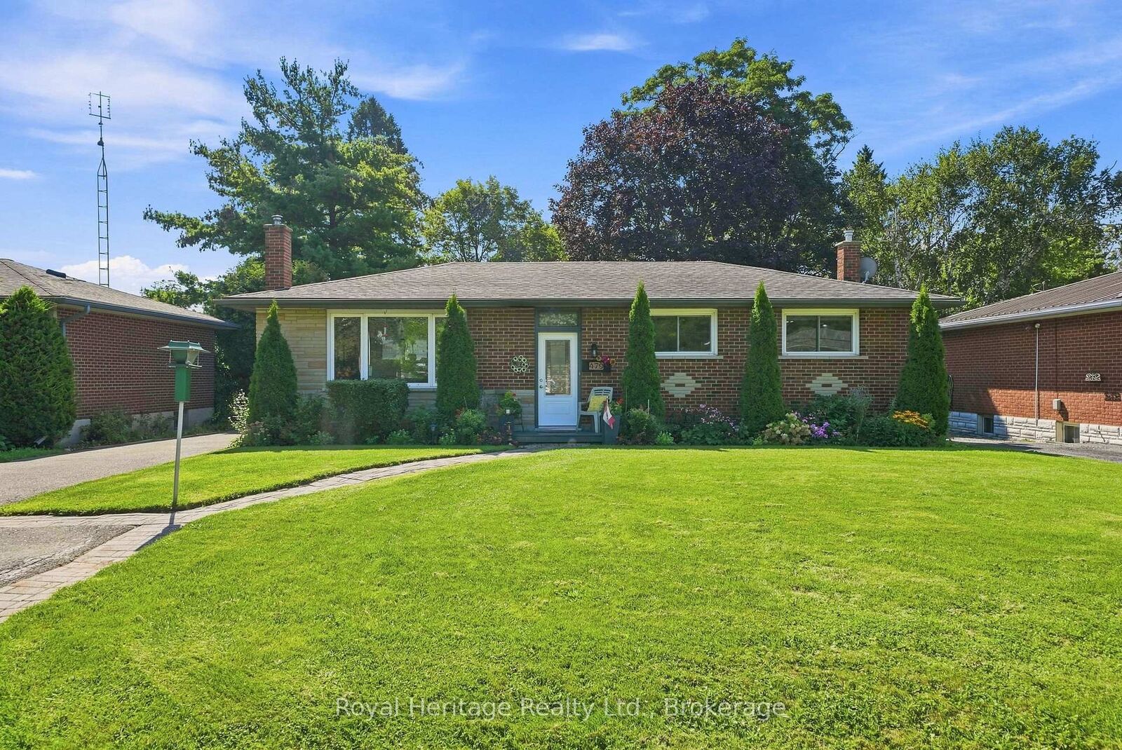 Property Photo: 479 Sunset Boulevard ON L1B 1C9