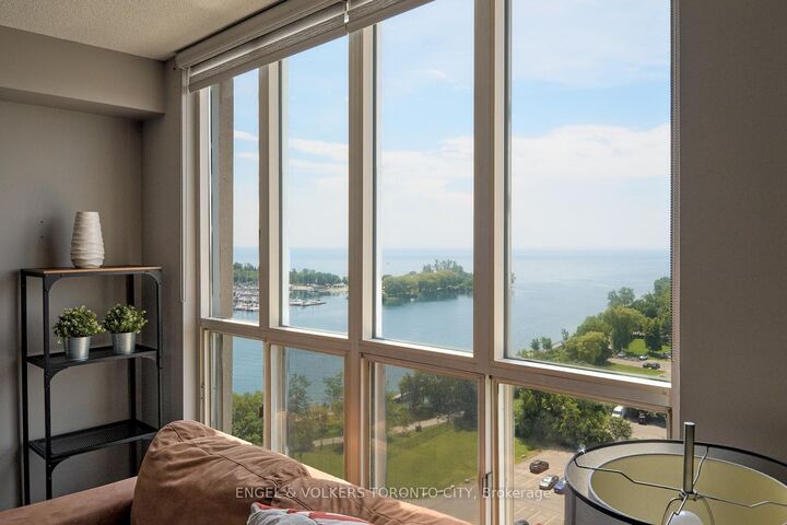 Property Photo:  2285 Lake Shore Boulevard W 1204  ON M8V 3X9 