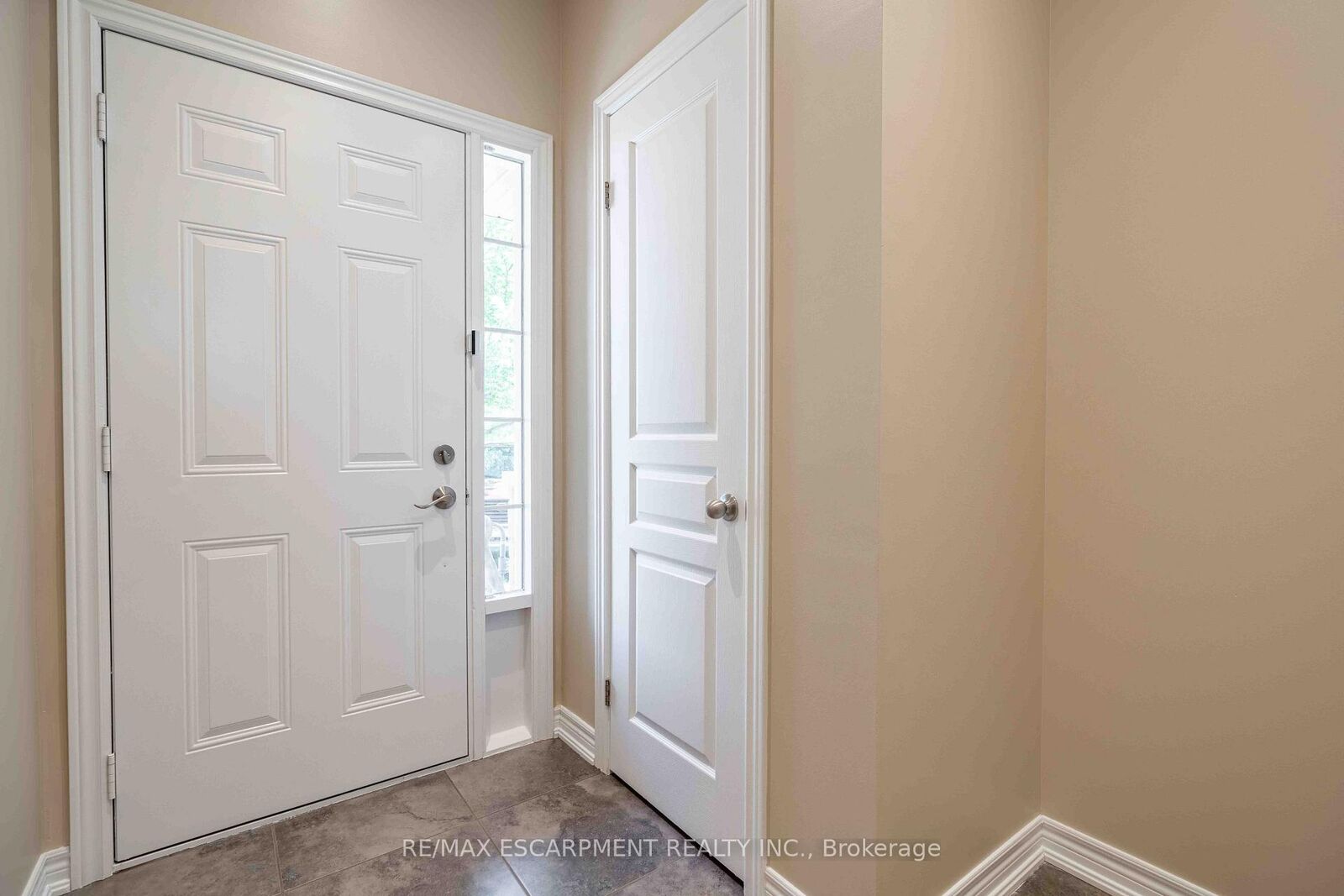 Property Photo:  134 Palacebeach Trail  ON L8E 0C3 