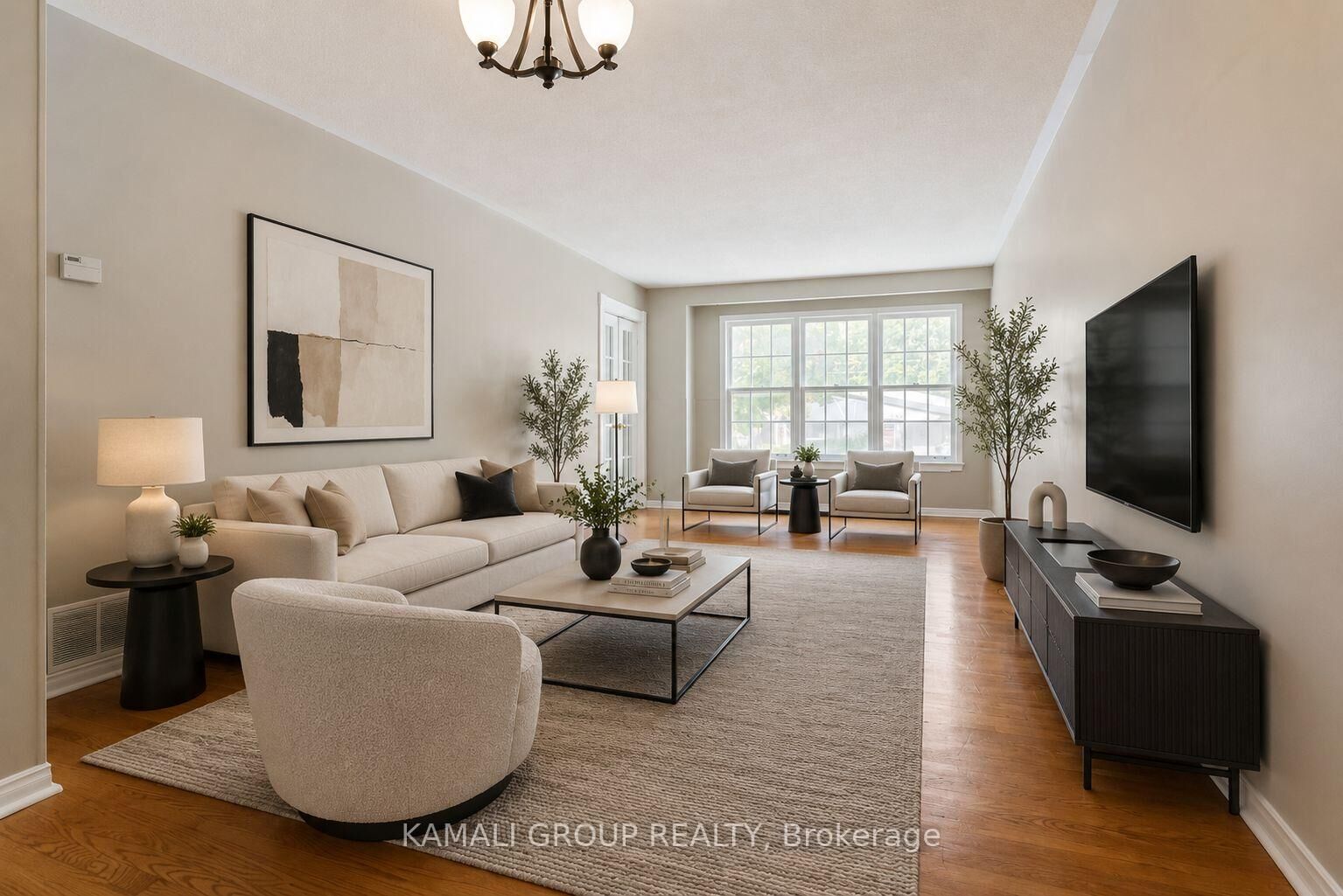 Property Photo:  15 Walter Avenue Main  ON L3Y 2T2 